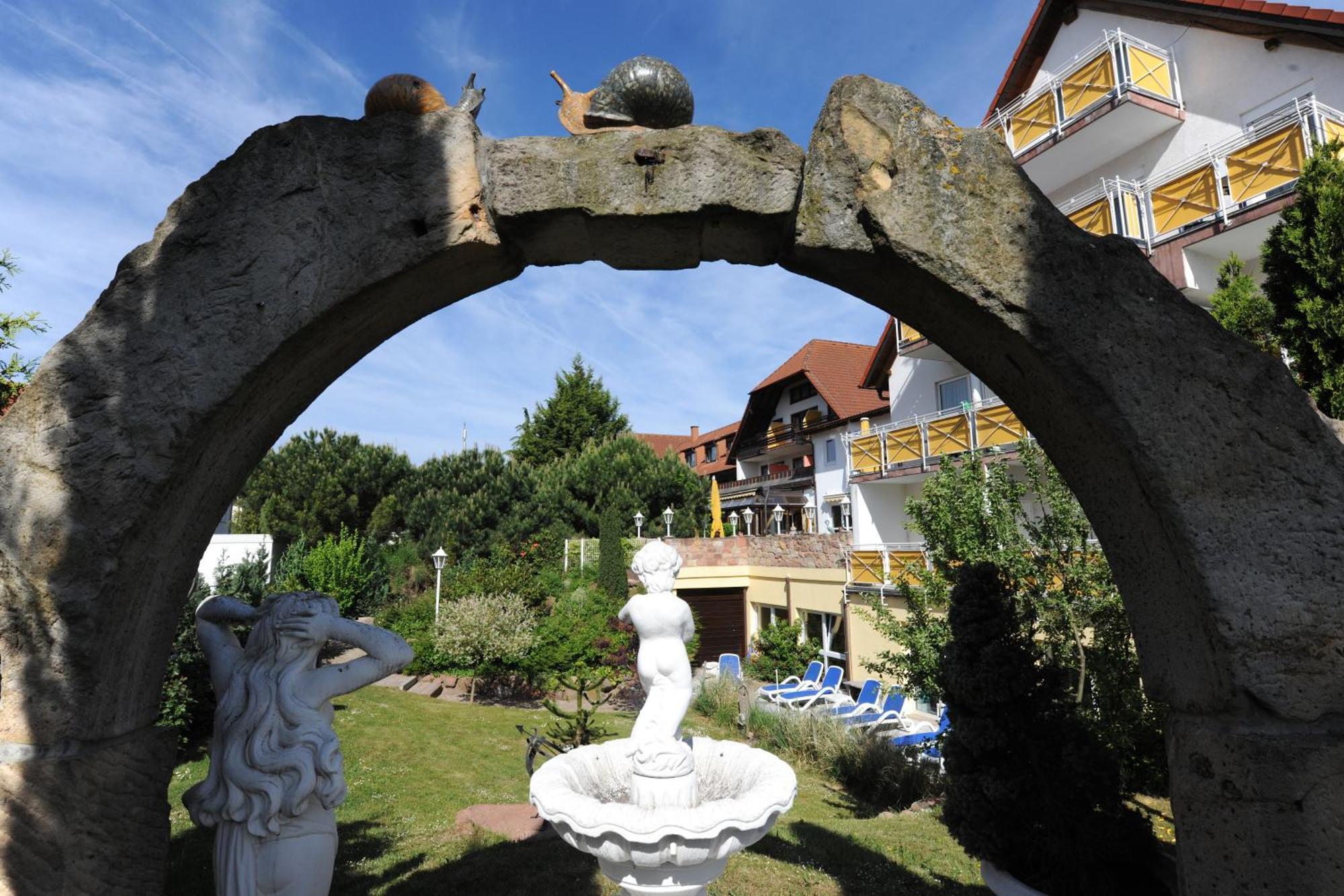 Hotel-Residenz Immenhof Maikammer Eksteriør billede